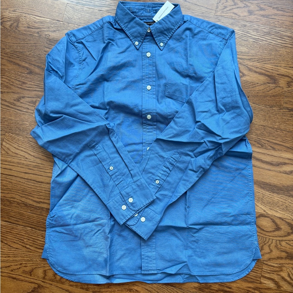 Banana Republic Blue Casual Button Down Shirt